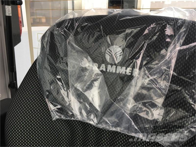 Yanmar YT 235H 4WD جرارات مدمجة