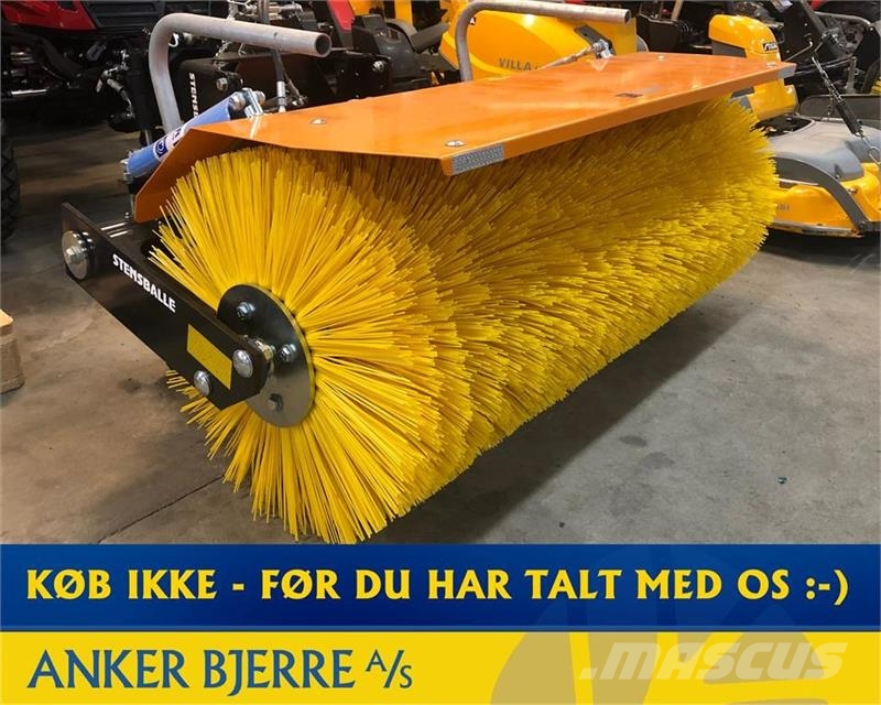 Yanmar YT 235H 4WD inkl. frontlift med PTO og 130 cm GMR  Kompaktni (mali) traktori