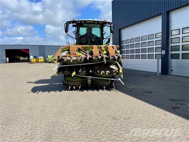 CLAAS ORBIS 900 Príslušenstvo strojov na seno a krmivo