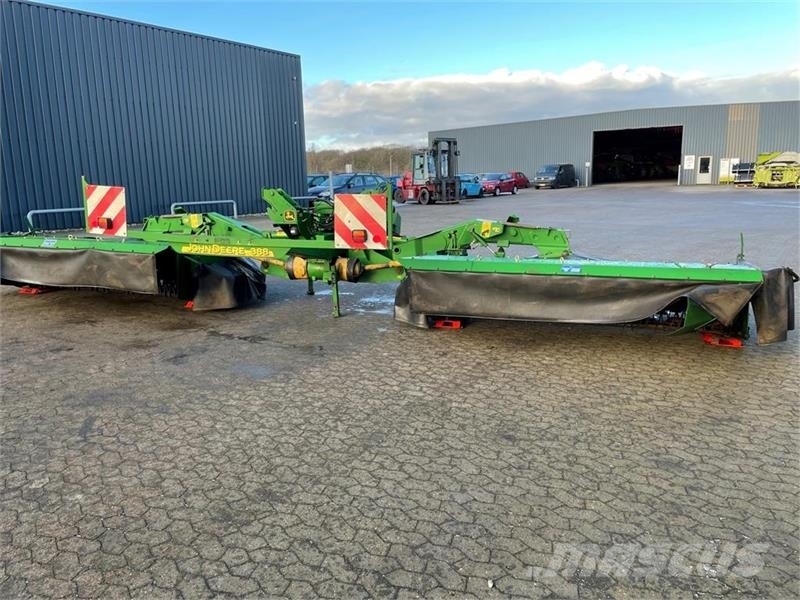 John Deere 388 med crimper Vālotāji
