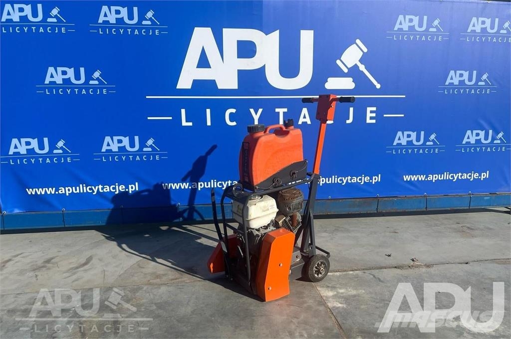 Belle CSXA01 Rezači asfalta
