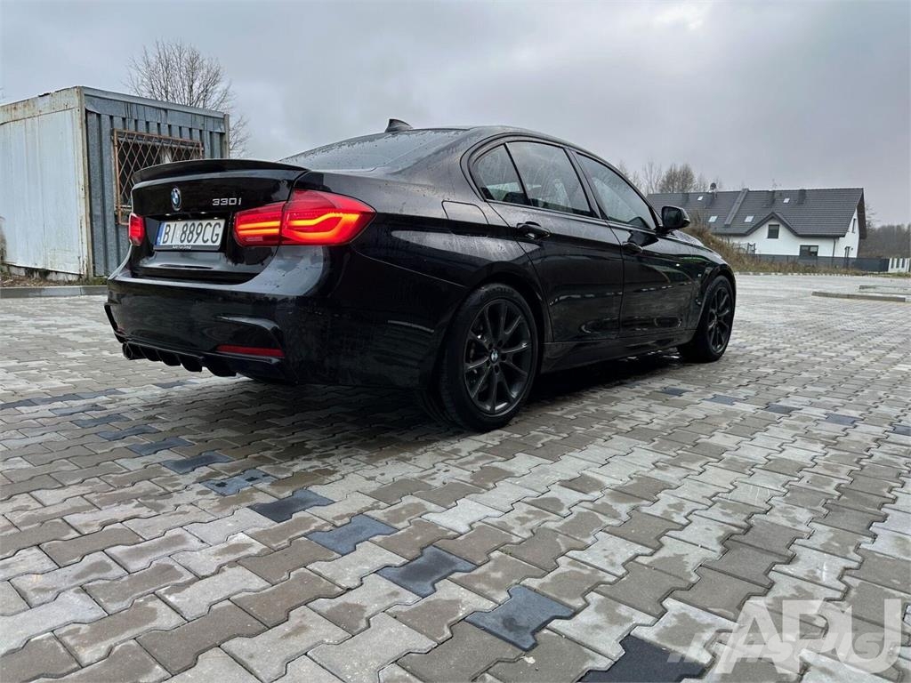 BMW 330i F30 Otomobiller