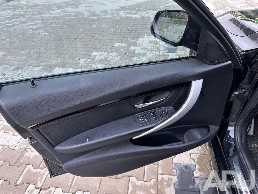 BMW 330i F30 M-PAKIET PERFORMANCE Cars