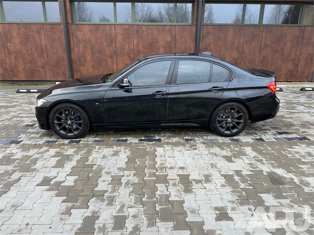 BMW 330i F30 M-PAKIET PERFORMANCE Cars