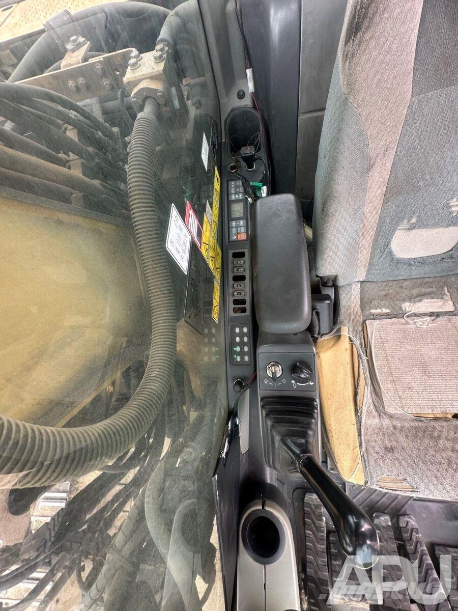 CAT 320D Kāpurķēžu ekskavatori