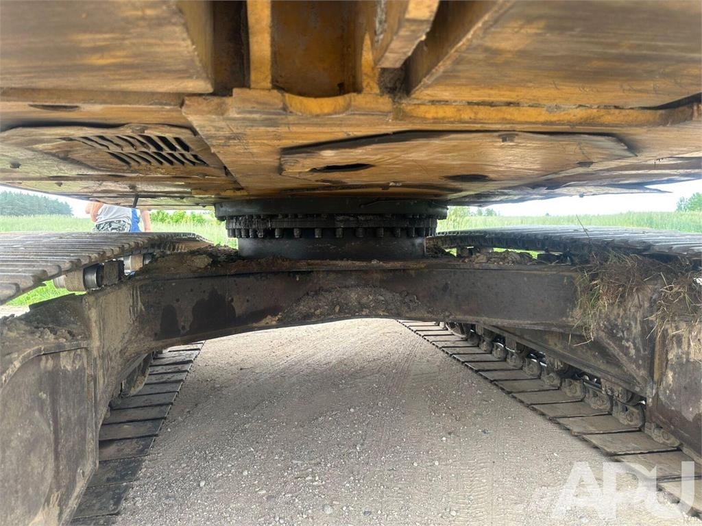 CAT 320D Kāpurķēžu ekskavatori