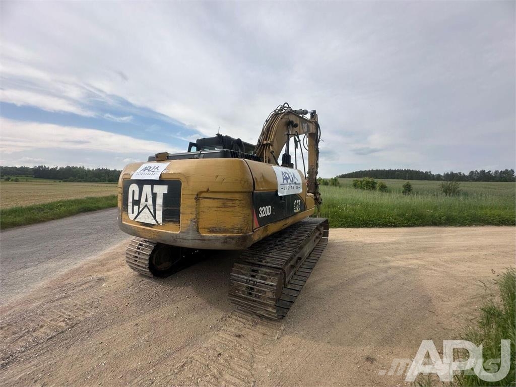 CAT 320D Kāpurķēžu ekskavatori