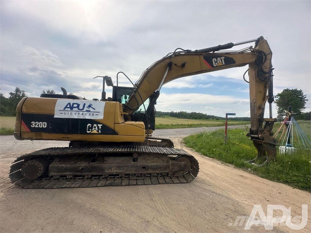 CAT 320D Kāpurķēžu ekskavatori