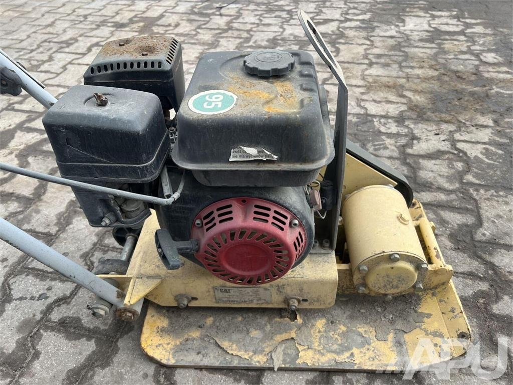 CAT BF120 Plate compactors