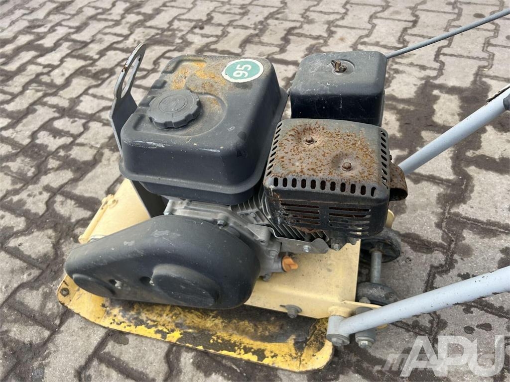 CAT BF120 Plate compactors