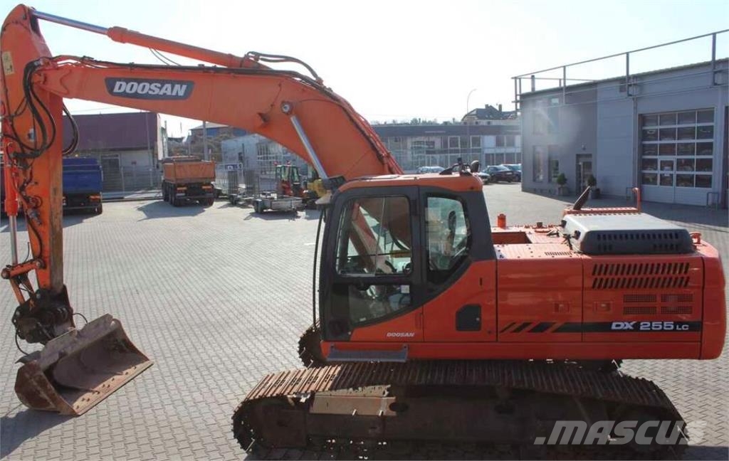 Doosan DX255 LC-3 Vikšriniai ekskavatoriai