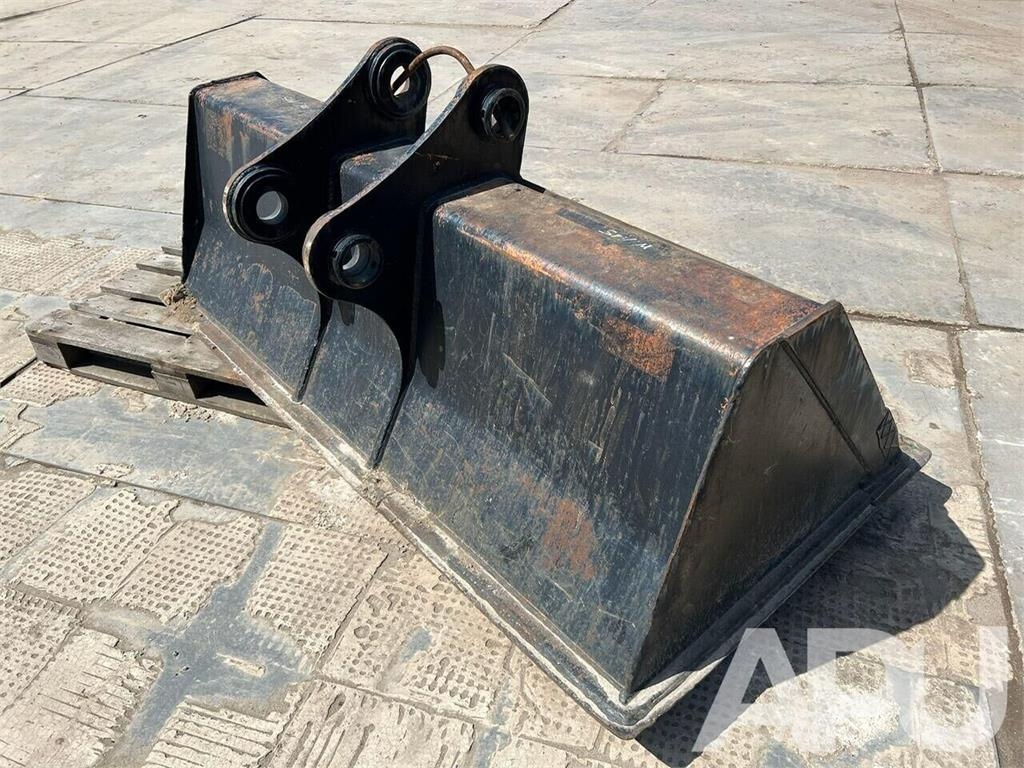  equipment - attachment for construction equipment  Кофи