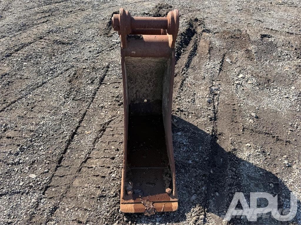  equipment - attachment for construction equipment  دلاء