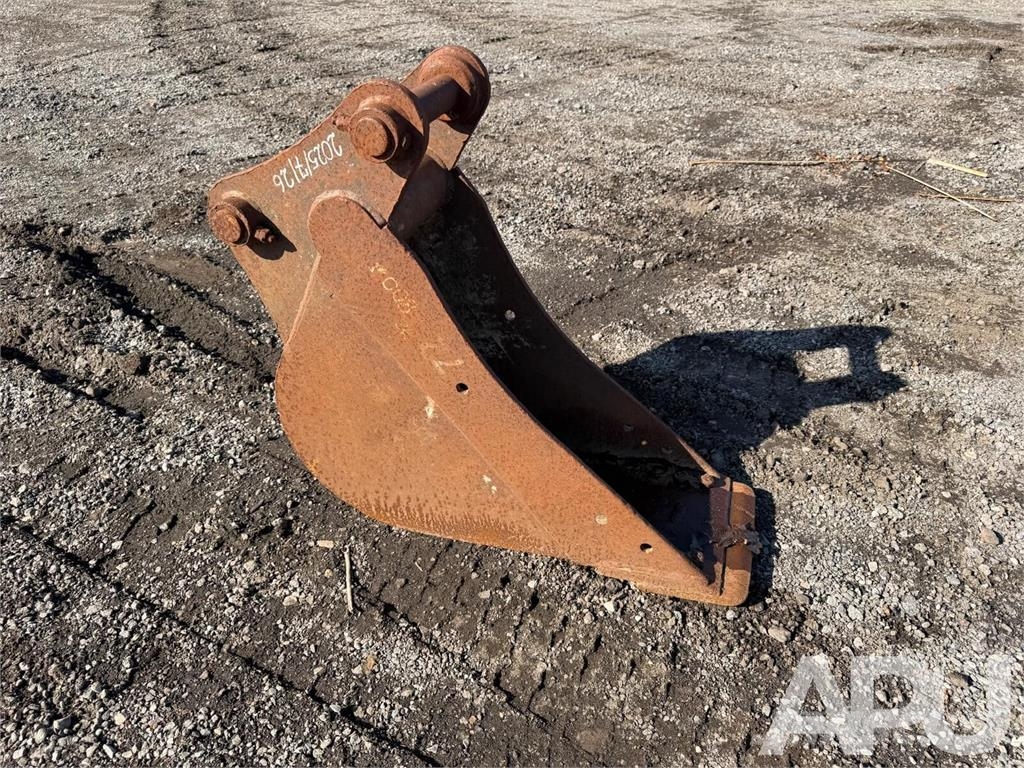  equipment - attachment for construction equipment  دلاء