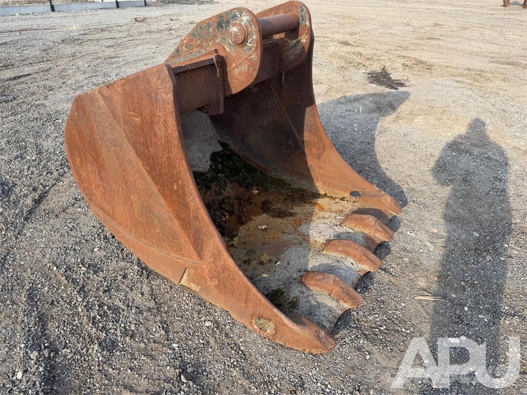  equipment - attachment for construction equipment  دلاء