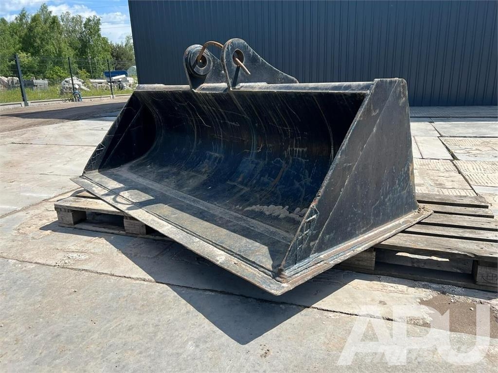  equipment - attachment for construction equipment  Кофи
