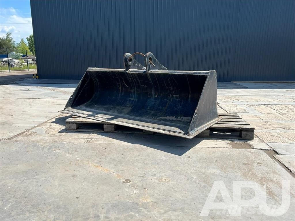  equipment - attachment for construction equipment  Кофи