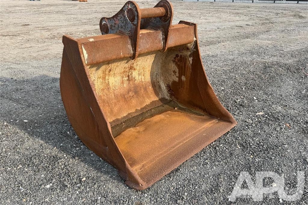  equipment - attachment for construction equipment  دلاء