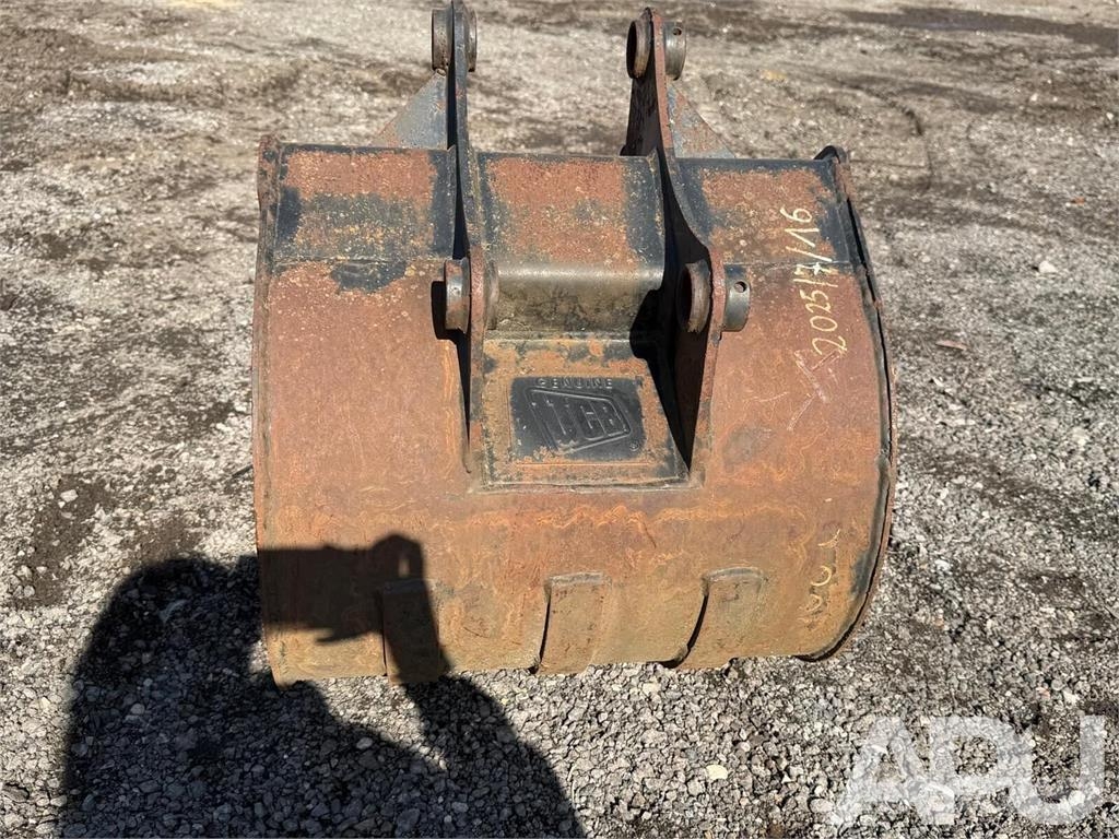  equipment - attachment for construction equipment  دلاء