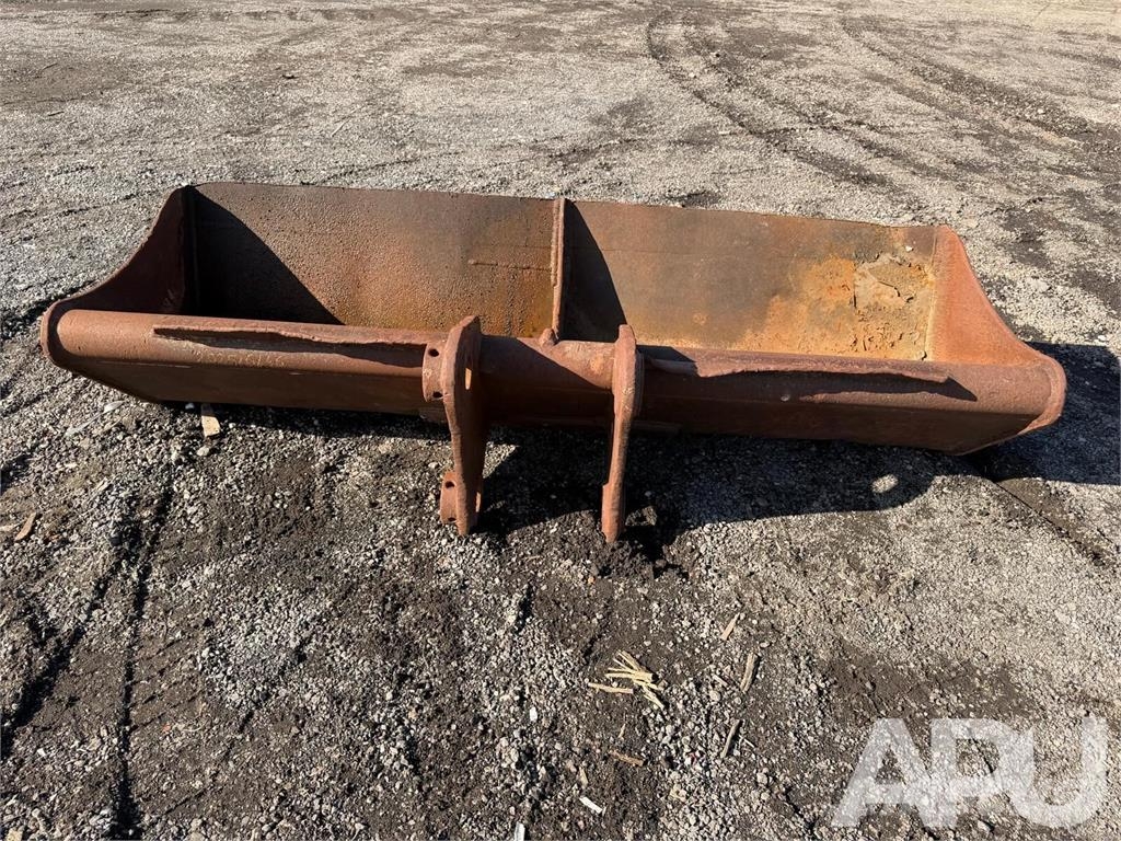  equipment - attachment for construction equipment  دلاء