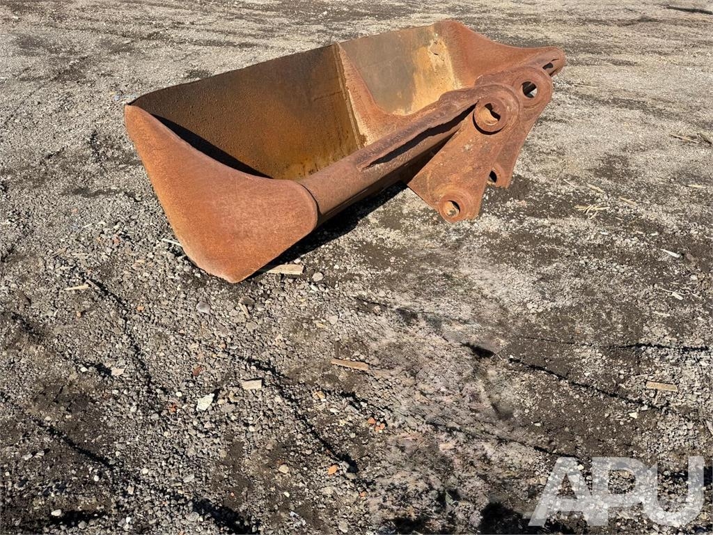  equipment - attachment for construction equipment  دلاء