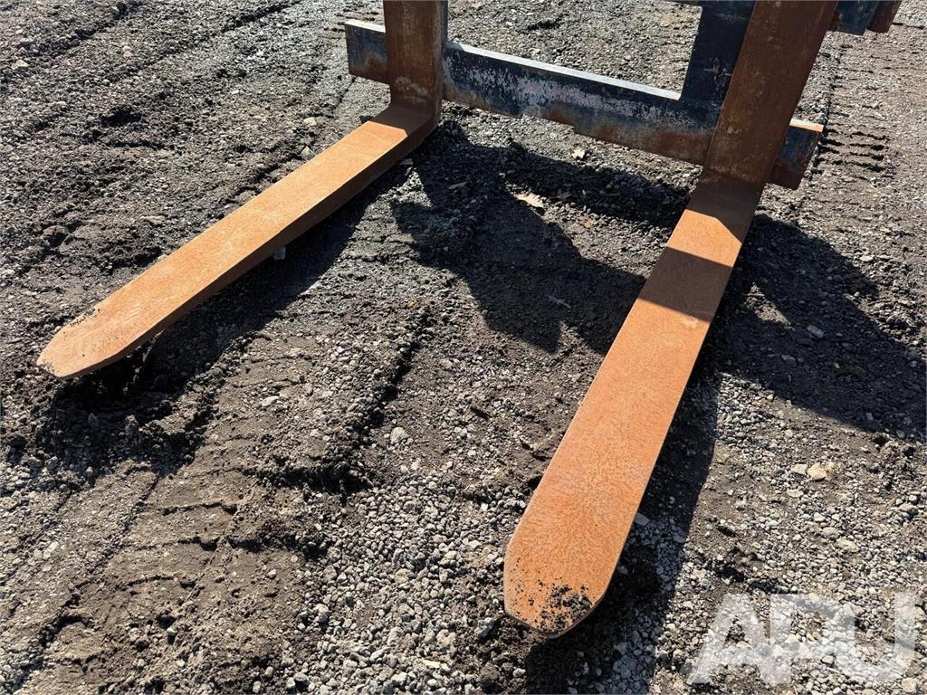 equipment - forklift attachments - pallet fork Tõstekahvlid