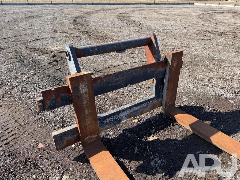 equipment - forklift attachments - pallet fork Tõstekahvlid