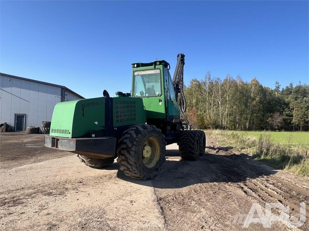 John Deere  حصادات