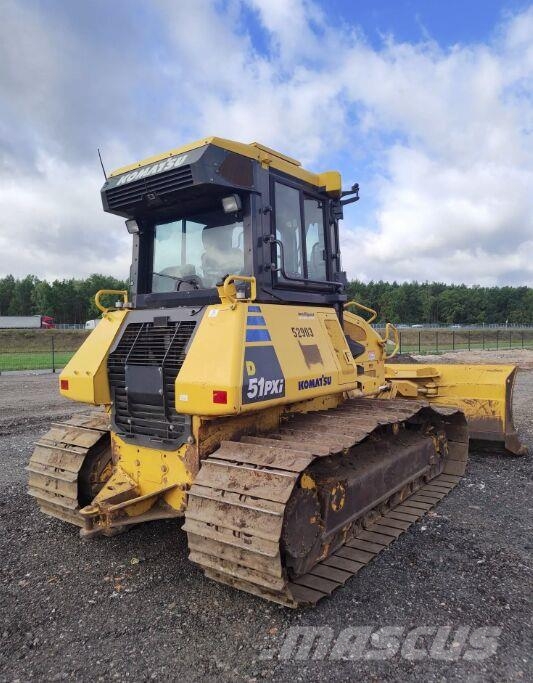 Komatsu D51PX-24 Kāpurķēžu buldozeri