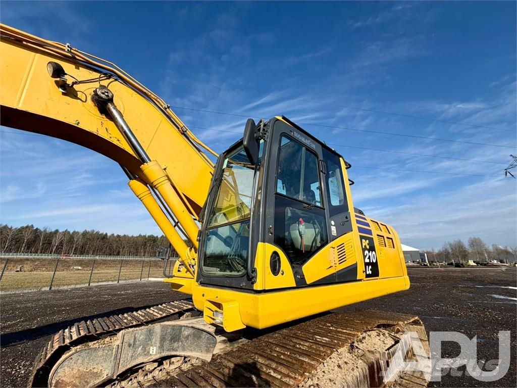 Komatsu PC210LC-10 Εκσκαφείς με ερπύστριες