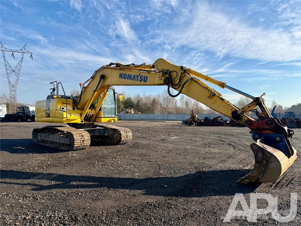 Komatsu PC210LC-10 Εκσκαφείς με ερπύστριες