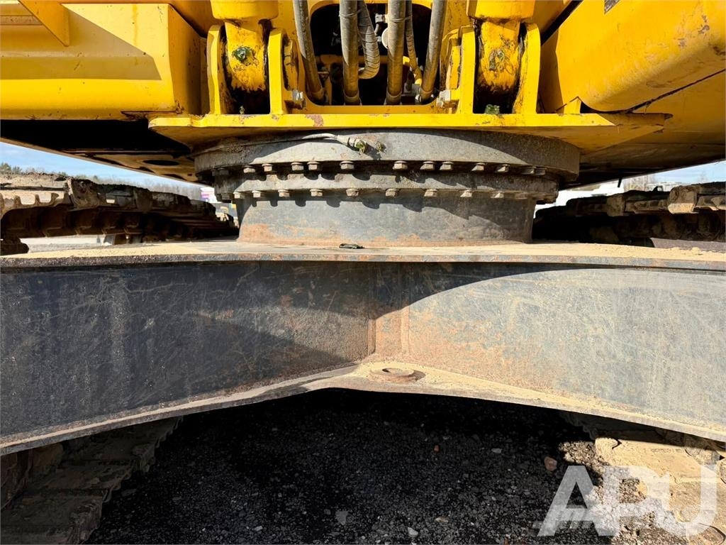 Komatsu PC210LC-10 Vikšriniai ekskavatoriai