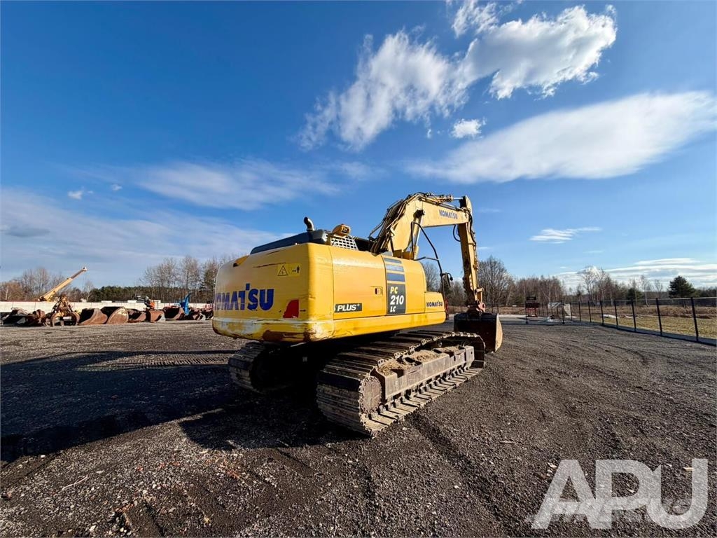 Komatsu PC210LC-10 Vikšriniai ekskavatoriai