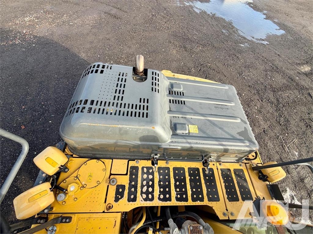 Komatsu PC210LC-11 Vikšriniai ekskavatoriai