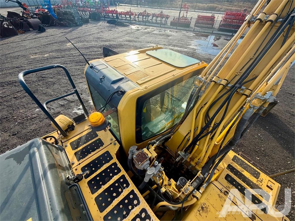 Komatsu PC210LC-11 Vikšriniai ekskavatoriai