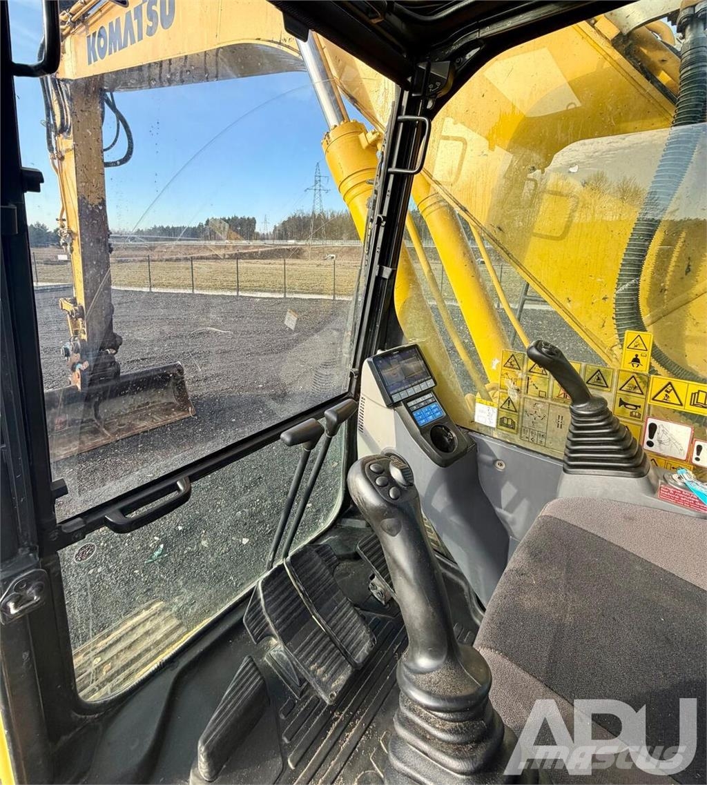 Komatsu PC210LC-11 Vikšriniai ekskavatoriai