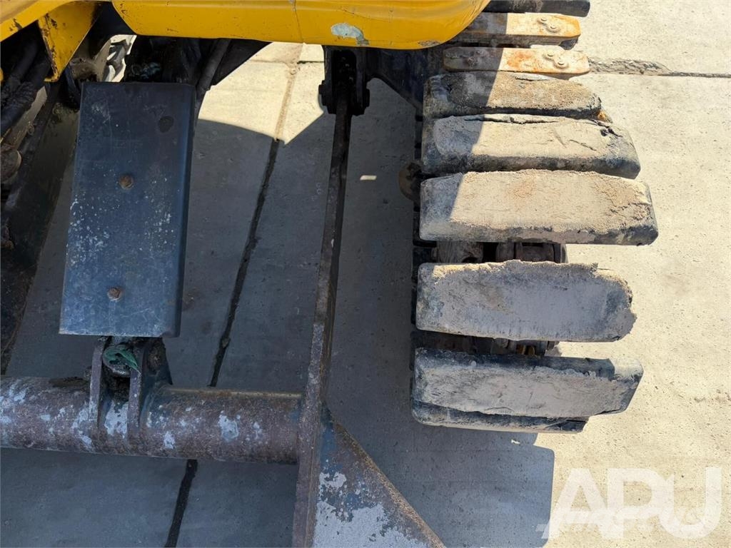 Komatsu PC26MR-3 Mini ekskavatoriai < 7 t