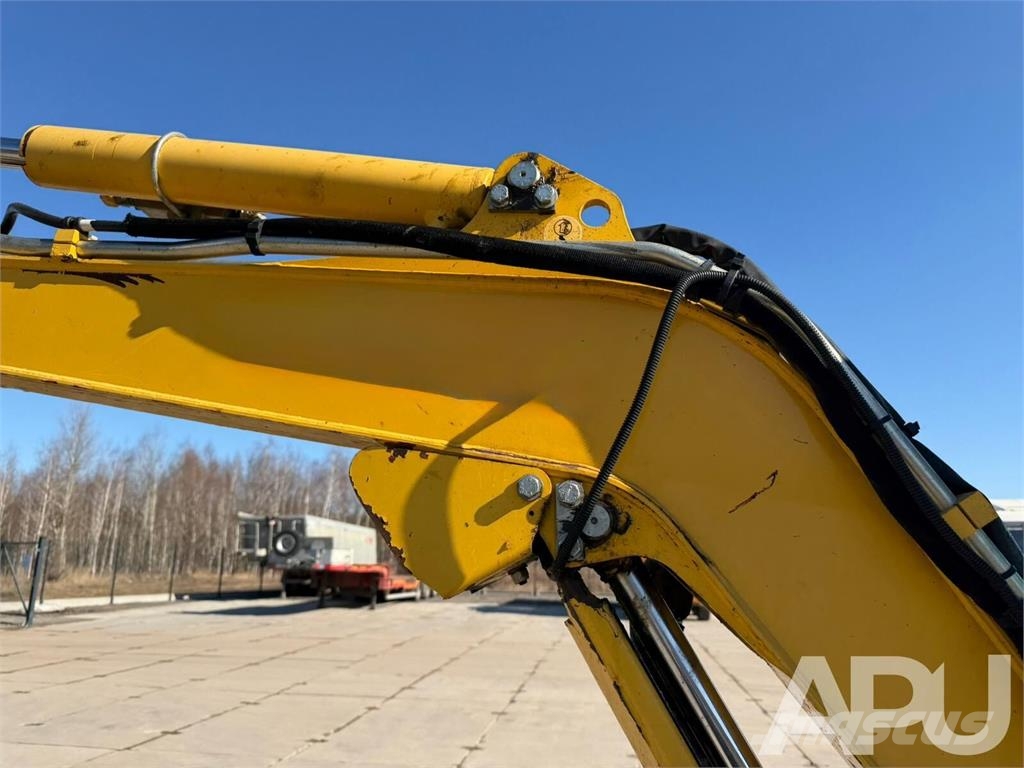 Komatsu PC26MR-3 Mini ekskavatoriai < 7 t