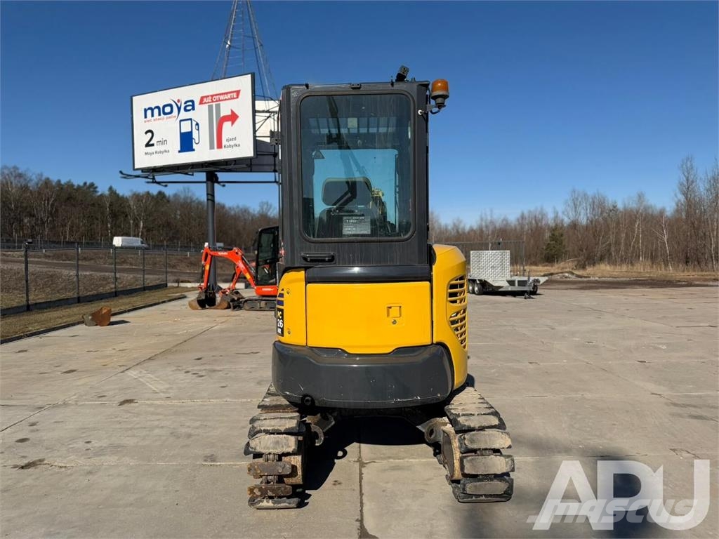 Komatsu PC26MR-3 Mini ekskavatoriai < 7 t
