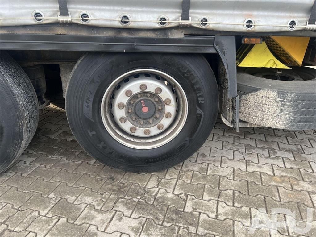 Krone Tentinės puspriekabės