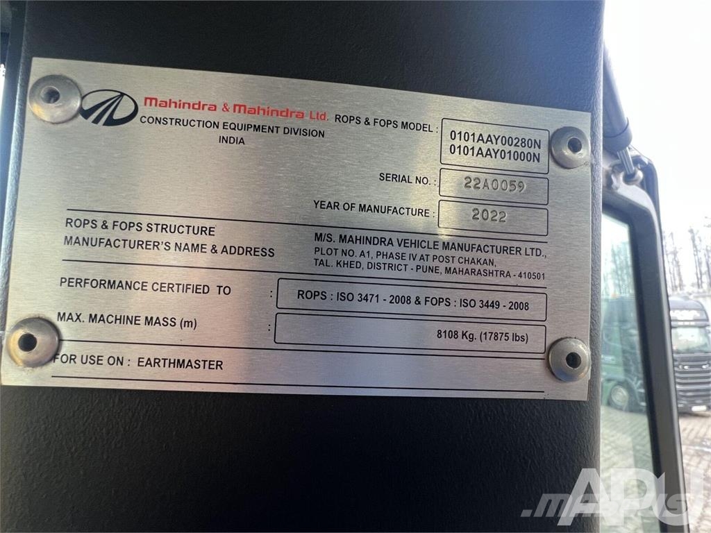 Mahindra VX90 Ekskavatori-iekrāvēji