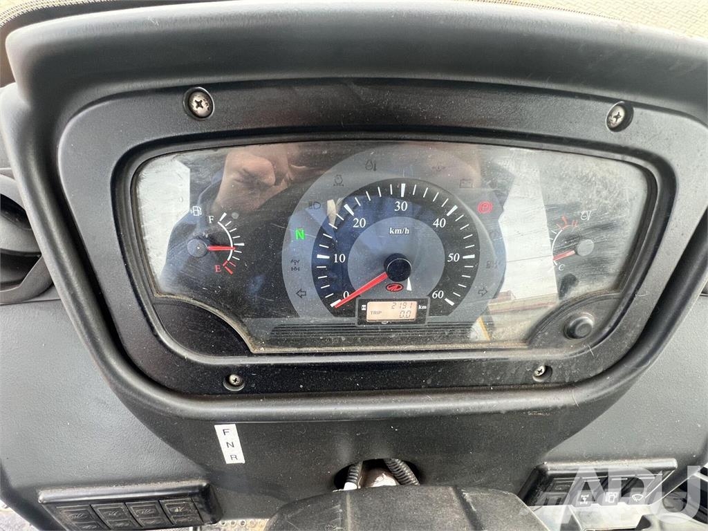 Mahindra VX90 Ekskavatori-iekrāvēji