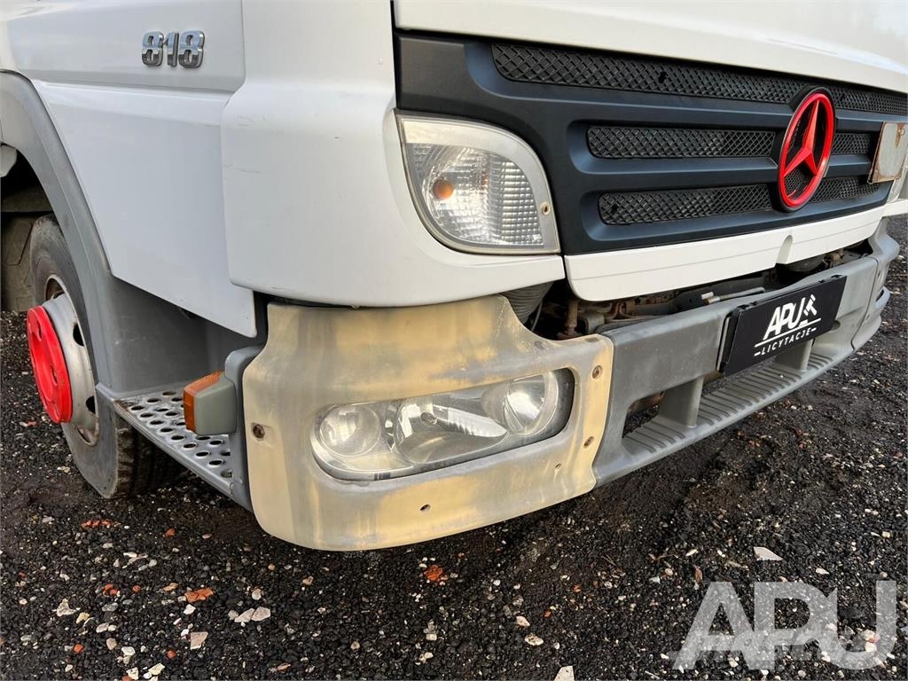 Mercedes-Benz ATEGO 818 Фургони