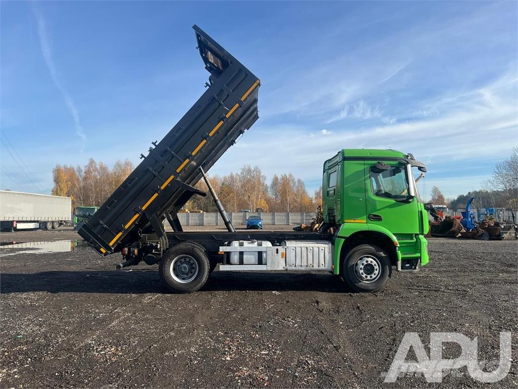 Mercedes-Benz AROCS 963-2-A Damperli kamyonlar