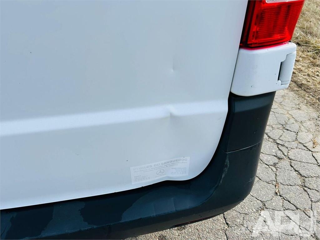 Mercedes-Benz Vito Вантажівки / спеціальні