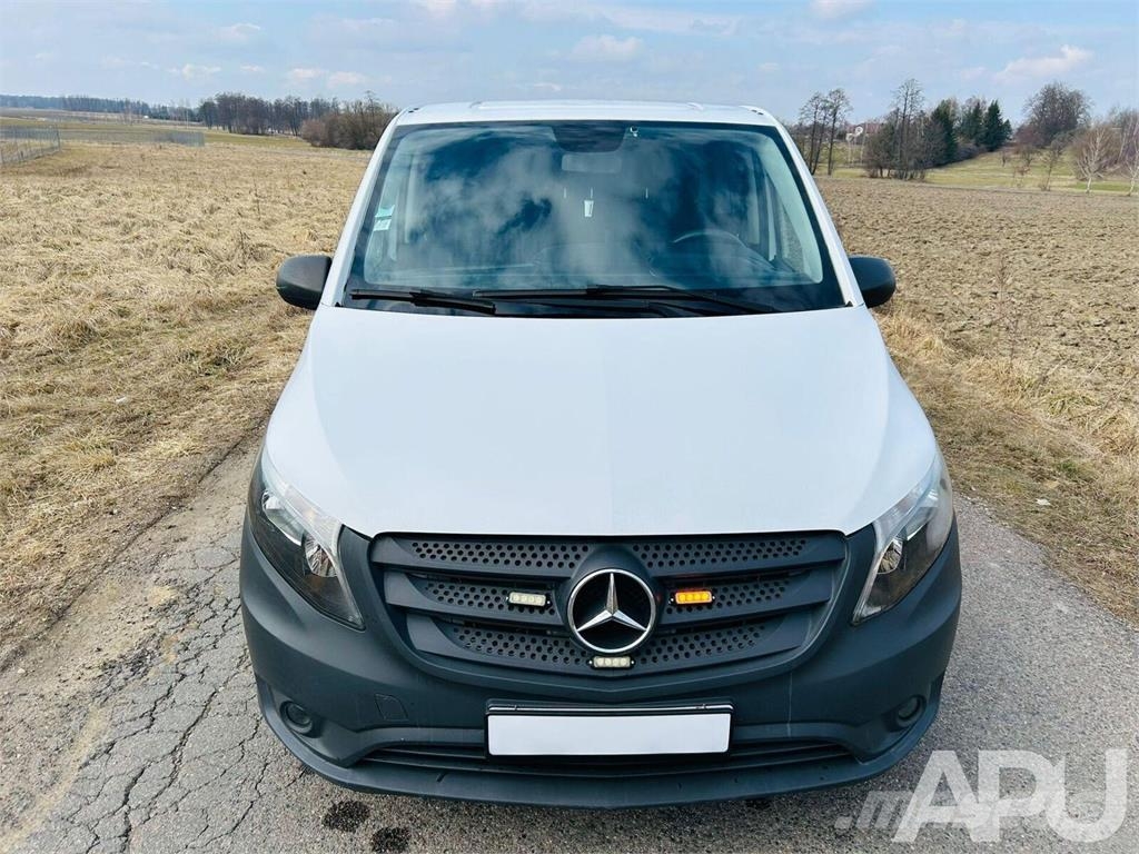 Mercedes-Benz Vito Вантажівки / спеціальні