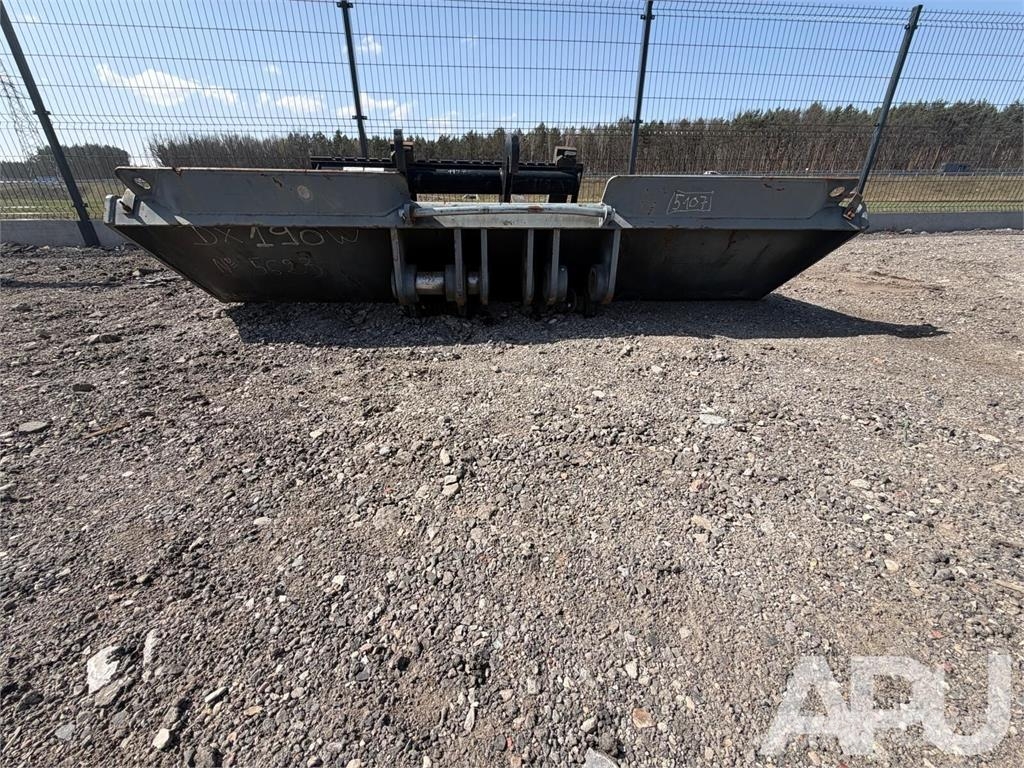 Pług do koparki kołowej 14-22t nowy z siłownikami Леміші