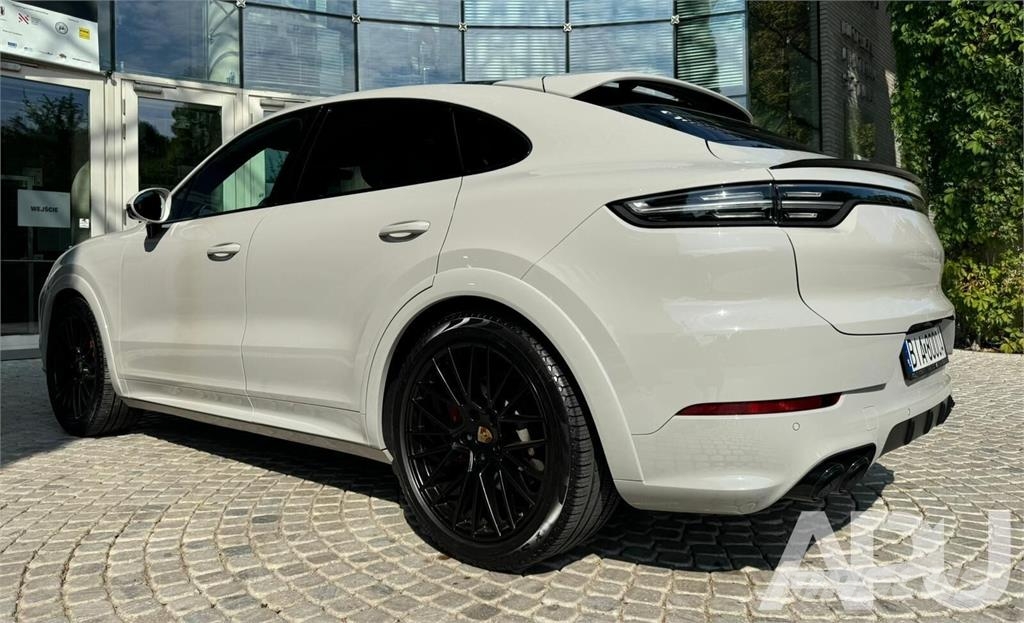 Porsche Cayenne GTS 550 سيارات