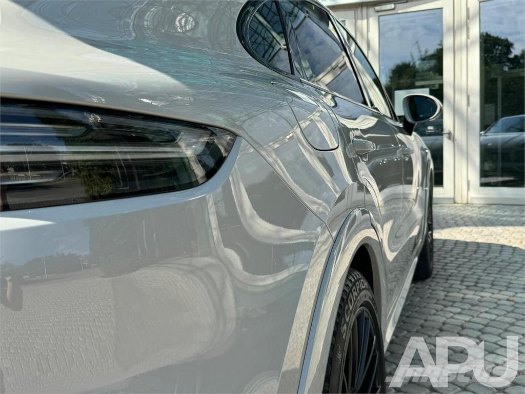 Porsche Cayenne GTS 550 سيارات