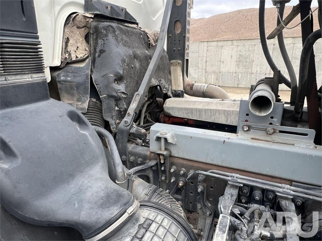 Renault Kerax 410 Camiones de concreto